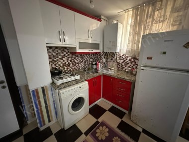 KAYNARCADA E5e ÇARŞIYA YAKIN KREDİYE UYGUN EŞYALI DAİRE