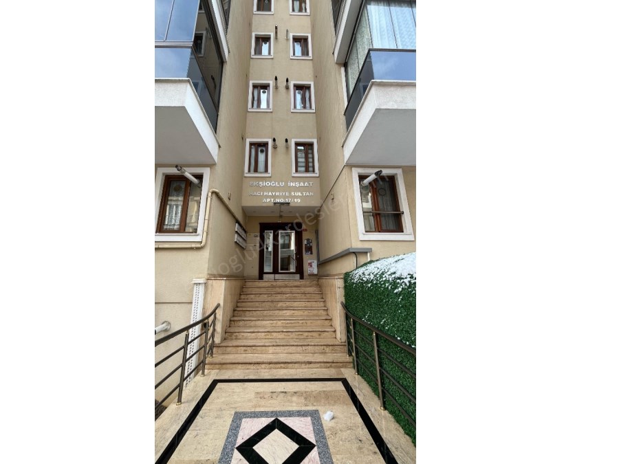 ÇEKMEKÖY TAŞDELEN MAHALLESİNDE KİRALIK 1+1 70 m2 DAİRE