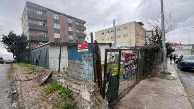 ÇEKMEKÖY NİŞANTEPE MEVKİNDE KİRALIK DEPO VEYA İMALATHANEYE UYGUN 680 m2 YÜKSEKLİK 4 m2   İŞ YERİ
