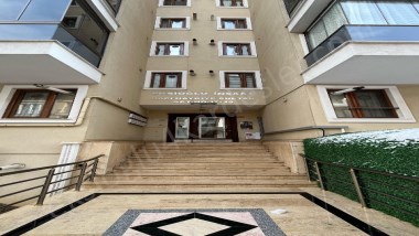 ÇEKMEKÖY TAŞDELEN MAHALLESİNDE KİRALIK 1+1 70 m2 DAİRE