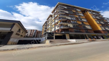 ÇEKMEKÖY TAŞDELEN MAH.SİNDE DOYA PARK SİTESİNDE SATILIK DAİRE