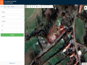 Susurluk Yaylaçayır köyünde Satılık Bahçeli kerpiç Ev 