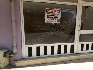 Zaferi milli caddesi Atatürk ilkokulu yanında Satılık köşe dükkan