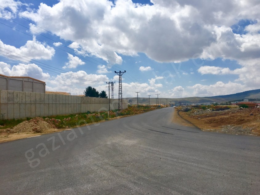 gaziantepemlak.com - ORGANİZE SANAYİ'DE SATILIK 10.000 M2 ARSA
