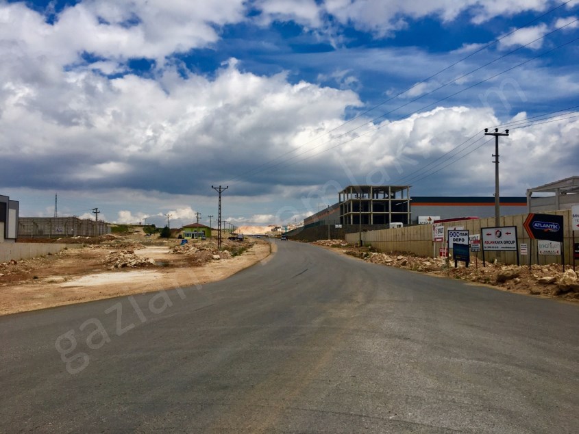 GAZİANTEP ORGANİZE SANAYİDE SATILIK 25.000 M2 ARSA... 