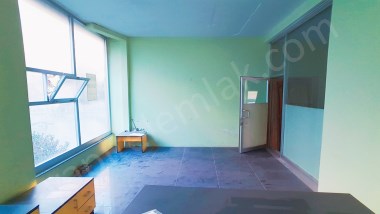 ÜMRANİYE ÇARŞI MERKEZİNDE PASAJ İÇİNDE 20 m2 OFİSBÜRO