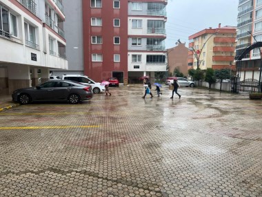 Giresun Merkez Teyyaredüzünde Kiralık 3+1 Daire 