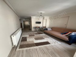 TRALLES GAYRİMENKULDEN KIBRIS CADDESİNDE KİRALIK 1+1 DAİRE: