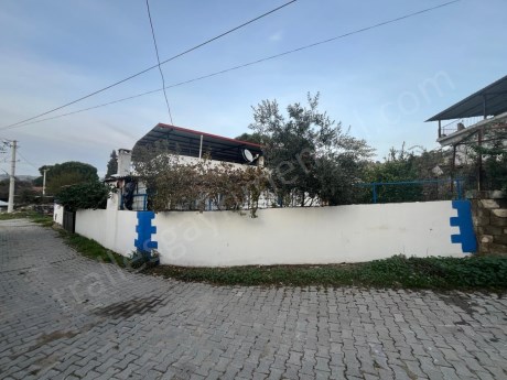 TRALLES GAYRİMENKULDEN BAHÇEARASI KÖYÜNDE SATILIK MÜSTAKİL EV: