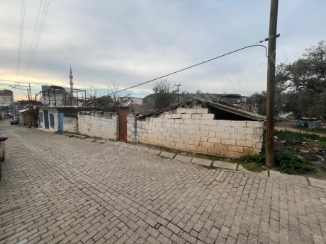 TRALLES GAYRİMENKULDEN KEMER MAHALLESİNDE SATILIK ARSA: