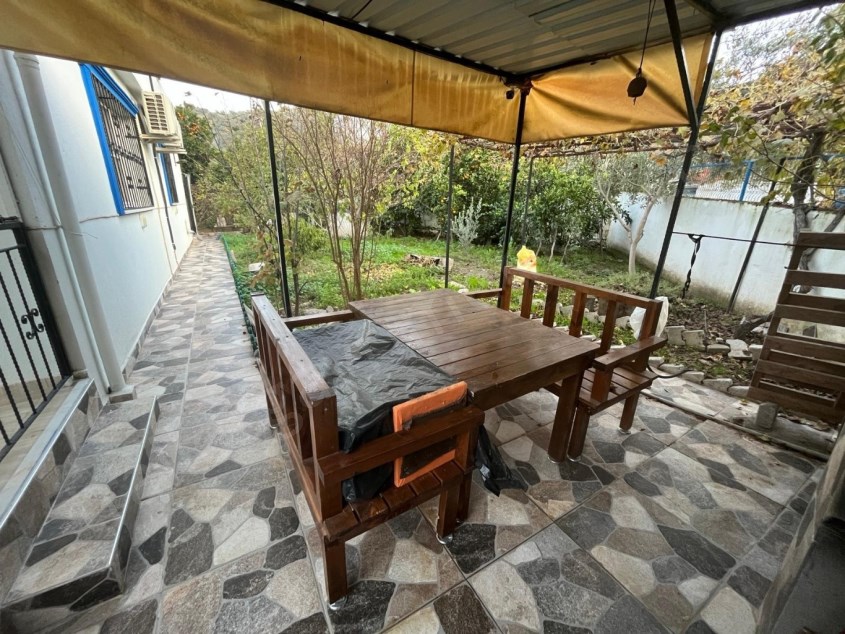 TRALLES GAYRİMENKULDEN BAHÇEARASI KÖYÜNDE SATILIK MÜSTAKİL EV: