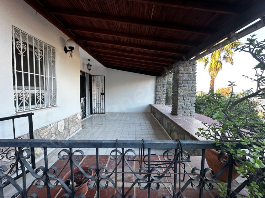 Bodrum Torbada Deniz Manzaralı İkiz Dubleks Villa