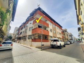 Şehir merkezinde, doğalgaz kombili, köşebaşı 3.kat..