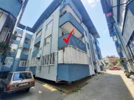 Yeni mah.de M.Akif Ersoy Lisesi yakını, 2.kat daire..