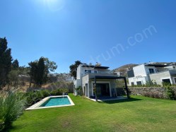 FC Grouptan, Gümüşlükte, Lux Eşyalı, Yerden Isıtmalı, Özel Havuzlu 4+1 Müstakil Dubleks Villa