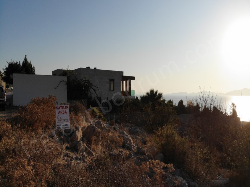 FC GROUP tan TURGUTREİS MERKEZ de DENİZ MANZARALI 899 M2 SATILIK ARSA