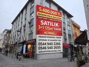 ESKİŞEHİR İSTİKLAL MAHALLESİNDE ESNAFSARAY YAKINI SATILIK 3+1 DAİRE