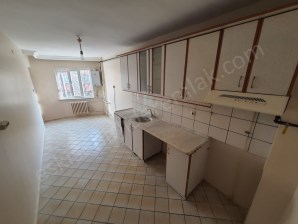 ESKİŞEHİR VİŞNELİK MAHALLESİ KANLI KAVAK PARK YAKINI KİRALIK 3+1   130m2 DAİRE