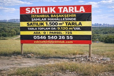 İSTANBUL BAŞAKŞEHİR ŞAMLAR MAHALLESİNDE SATILIK HİSSELİ 1.500m2 TARLA