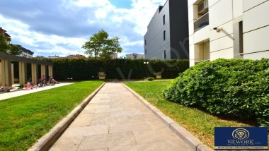 ALTAYÇEŞME MAHALLESİNDE SATILIK DAİRE GÜVENLİKLİ SİTE İÇERİSİNDE