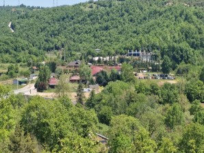 GEBZE DURAKLI 1266 M2 ARSA İÇİNDE 42 M2 EV + 15 M2 VERANDA TEK TAPU