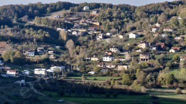 GEBZE TEPEMANAYIR MERKEZİNDE 1050 M2 SATILIK ARSA YOLU VAR YERİ BELLİ 