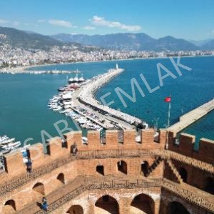 Alanya'da satılık dairelerle ilgileniyorsan, sana bu konuda yardımcı olabilirim.
