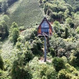 12 metrelik direğin üzerine 70 metrekarelik ev yaptı: 