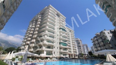 Alanya Mahmutlar Satılık 2+1 Havuzlu Sitede Daire 