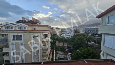 ALANYA MERKEZ KİRALIK 3+1 AYRI MUTFAK DAİRE DENİZE 150 METRE