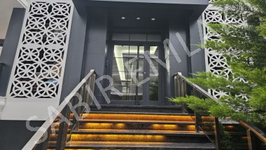 ALANYA MAHMUTLARDA SATILIK 1+1 FIRSAT DAİRE DENİZE YAKIN