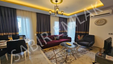 ALANYA MAHMUTLAR MAHALLESI KIRALIK 1 + 1 LÜKS EŞYALI DAIRE