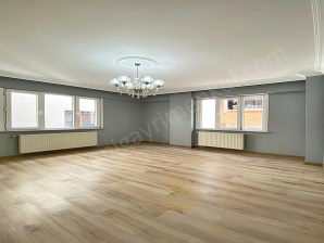 BEYLİKDÜZÜ İPEK İNŞAATTAN MERKEZİ LOKASYONDA KAÇIRILMAYACAK DAİRE