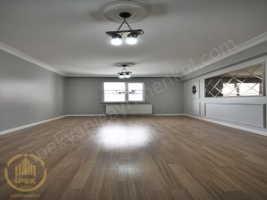 BEYLİKDÜZÜ İPEK İNŞAATTAN ŞIK TASARIMI İLE DİZAYN EDİLMİŞ 2+1 ARAKAT DAİRE!!!!