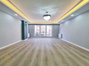 BEYLİKDÜZÜ İPEK İNŞAATTAN MERKEZİ KONUMDA 2+1 100 m2 1 KAT !!