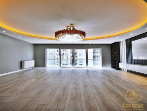 İPEK İNŞAATTAN SİTE İÇERİSİNDE, SOSYAL DONANIMLI 2+1 BALKONLU EV