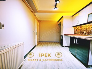 BEYLİKDÜZÜ İPEKTEN STARTOWERS KOMŞU, FULL KREDİ METROBÜSE YAKIN!