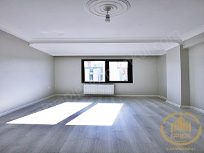 BEYLİKDÜZÜ İPEKTEN; METROBÜSE YÜRÜME MESAFESİNDE KREDİYE UYGUN  2+1 ŞIK DAİRE