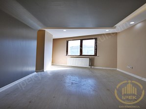 İPEK İNŞŞATTAN KIZILAY MEYDANA   METROBÜSE YAKIN UFUK CADDESİ DİBİNDE 2+1 DAİRE