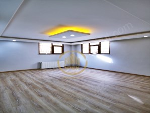  İPEK İNŞAATTAN METROBÜSÜN DİBİNDE MİLPARKA KOMŞU OTURUMLUK   YATIRIMLIK 2+1 BALKONLU DAİRE...