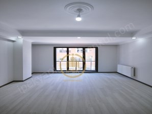 BELEDİYEYE   CİTY CENTER AVM YÜRÜM MESAFESİNDE ANA CADDE ÜZERİNDE YATIRIMLIK   OTURUMLUK 2+1 DAİRE