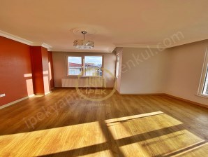 İPEK İNŞAATTAN METROBÜS MANZARALI BÖLGENİN KELEPİR FIRSAT 2+1 DAİRESİ...!