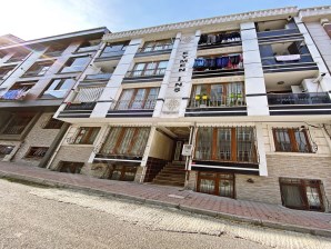 ÜZELYURT METROBÜS DURAĞINA YÜRÜME MESAFESİNDE İSTER OTURUMLUK İSTER YATIRIMLIK FULL DEKORLU HAFTANIN