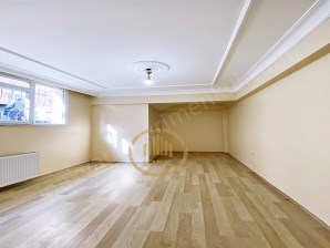 BEYLİKDÜZÜ MEYDANA YÜRÜME MESAFESİNDE YATIRIMCILARA ÖZEL GİRİŞ EMSALİNDE BAHÇEKAT DAİRE...!