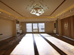  METROBÜSE YAKIN YATIRIMA   OTURMA UYGUN 2+1 OTOPARKLI ARAKAT DAİRE..!