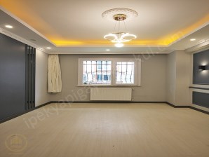 BEYLİKDÜZÜ İPEKDEN ÖZEL TASARIMA SAHİP 1+1 KULLANIŞLI DAİREMİZ!