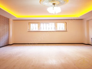 ANA CADDE üzeri 2+1 XL GENİŞLİK VE FERAH daire Beylikdüzü İPEKTE