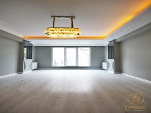 Beylikdüzü İPEKten METROBÜSE 5 dk Yürüme Merkezi Konumda 2+1 eV