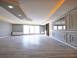 BEYLİKDÜZÜ İPEKTEN ACİL! MALİKİNDEN DEKORLU KAÇMAZ FIRSAT 2+1 EV