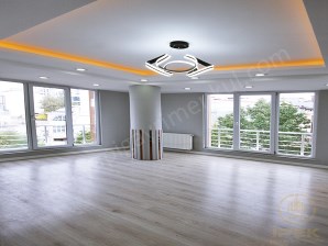 Beylikdüzü İpekten Cumhuriyet METROBÜSE yakın UYGUN 2+1 Balkonlu